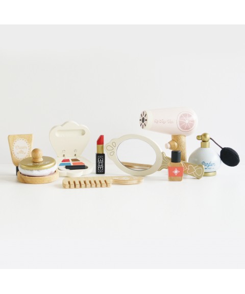 VANITY STAR BEAUTY KIT - 11 PIECE