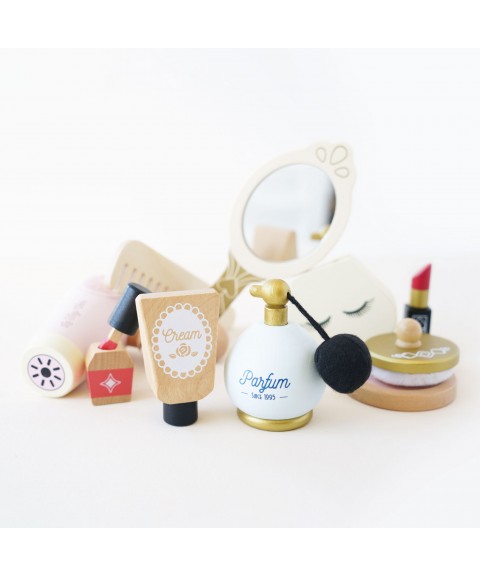 VANITY STAR BEAUTY KIT - 11 PIECE