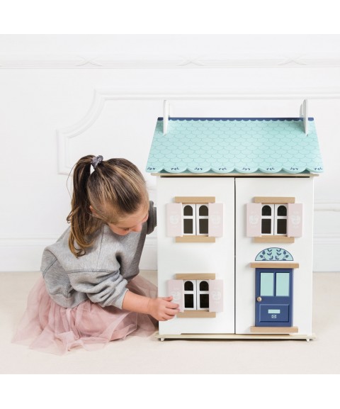 BLUEBELLE  WOODEN DOLLS HOUSE