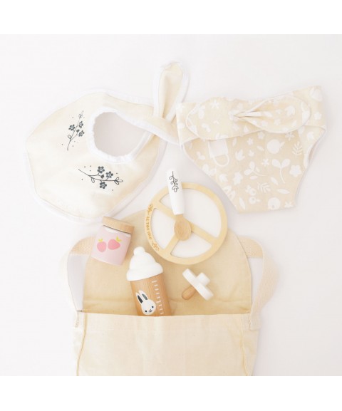 DOLLS NURSING KIT AND BAG - 8 PIECE