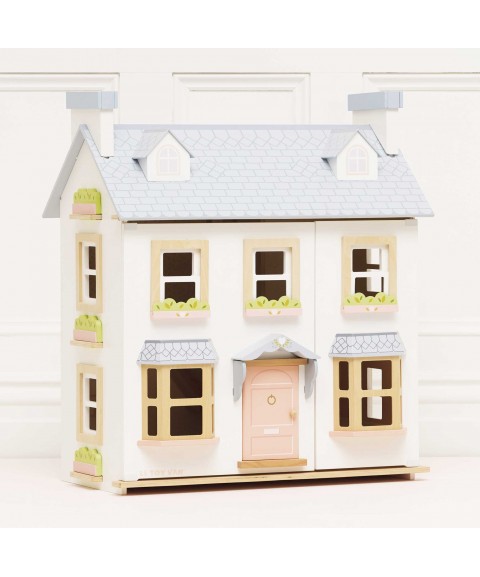 MAYBERRY MANOR WOODEN DOLLS HOUSE
