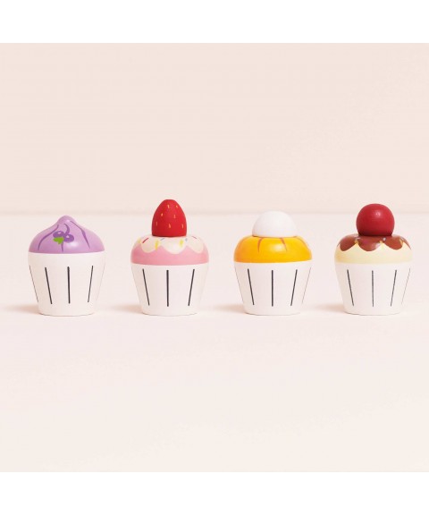 WOODE CUPCAKE PLAY FOOD SET