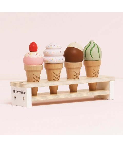 WOODEN ICE CREAM CONE SET