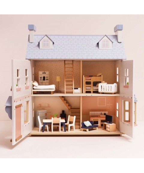 MAYBERRY MANOR WOODEN DOLLS HOUSE