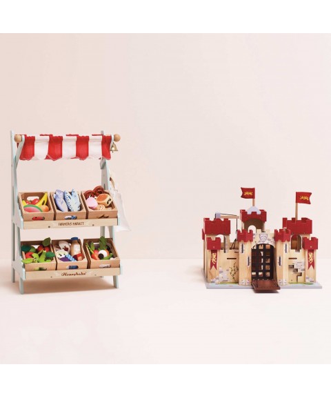 WOODEN MARKET STALL AND PLAY FRUIT CRATE
