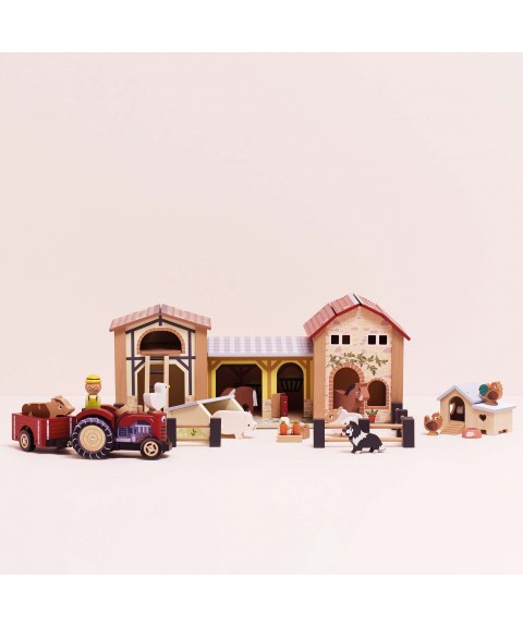 WOODEN FARMYARD STABLES