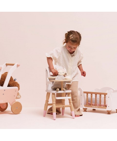 DOLLS WOODEN HIGH CHAIR (4) 