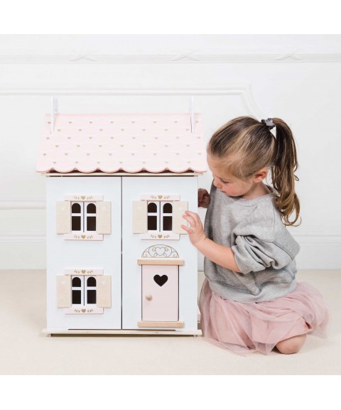 MAISON DE POUPÉE ROSE COEUR