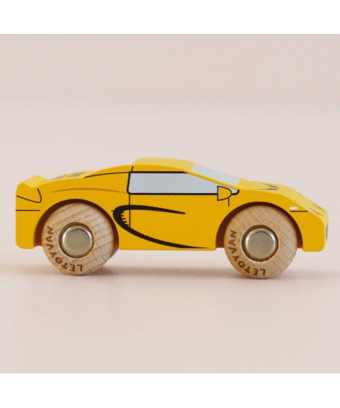 CAR LOUIS - N°19