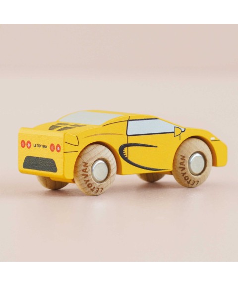 CAR LOUIS - N°19