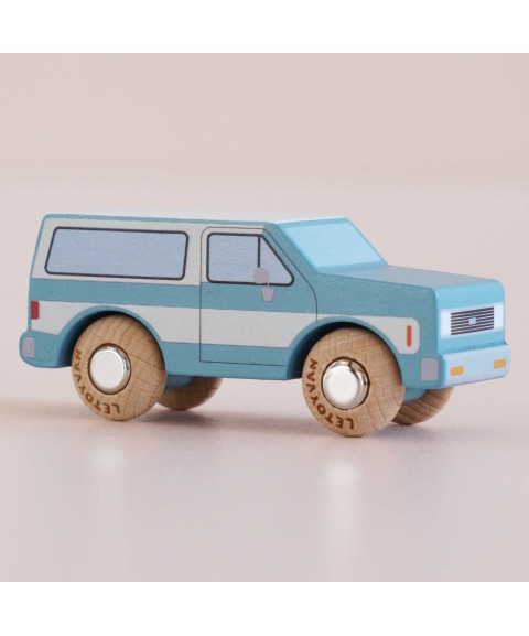 VOITURE "CHUCK" - N°31